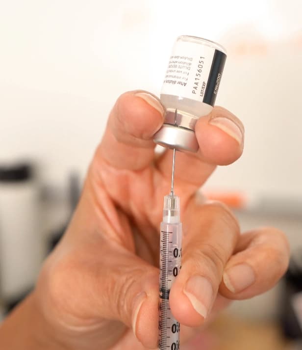 帶疫苗的注射器